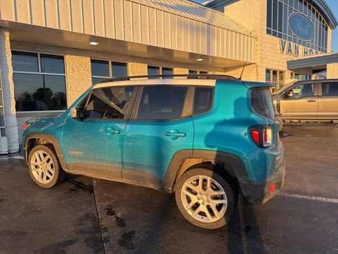 Used 2021 Jeep Renegade Latitude image 4