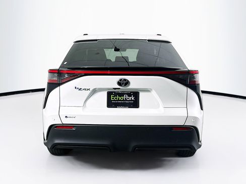 Used 2024 Toyota bZ4X XLE w/ Weather Package image 7