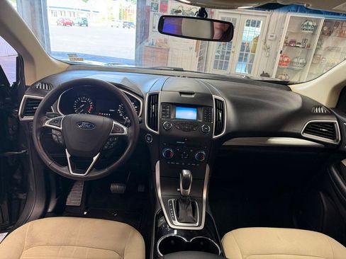 Used 2018 Ford Edge SEL FWD image 12