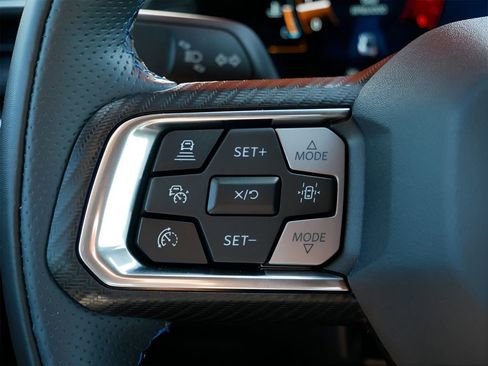 Used 2025 Ford Mustang GT Premium image 19