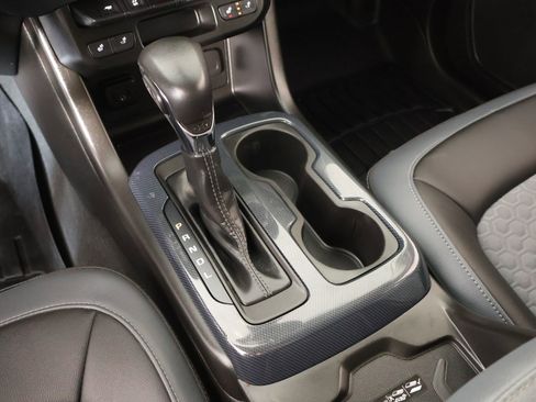 Used 2022 Chevrolet Colorado Z71 RWD image 8