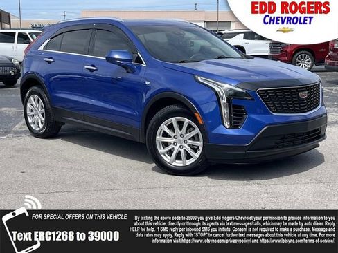 Used 2021 Cadillac XT4 Luxury w/ Cold Weather Package FWD image 1