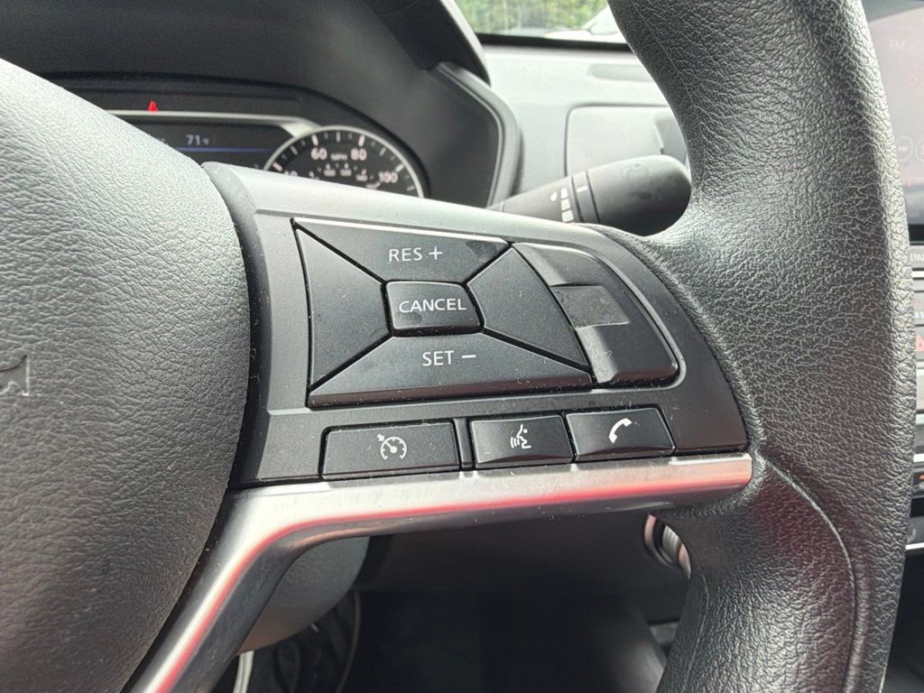 Used 2025 Nissan Altima 2.5 SV FWD image 22