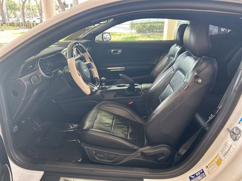 Used 2020 Ford Mustang GT Premium w/ GT Performance Package RWD image 5