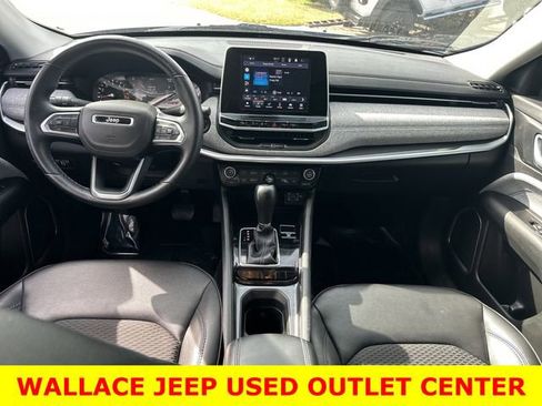 Certified 2022 Jeep Compass Latitude w/ Convenience Group image 17