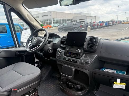 Used 2024 RAM ProMaster 3500 w/ Delivery Van Package FWD image 61