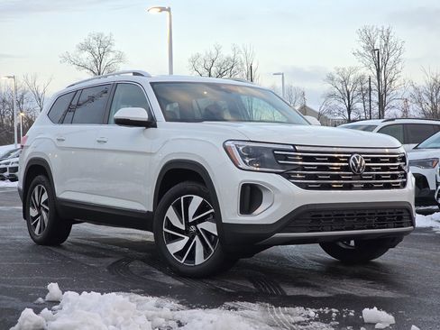 New 2026 Volkswagen Atlas SEL image 2