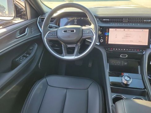 New 2026 Jeep Grand Cherokee Limited w/ Limited Altitude Package image 8