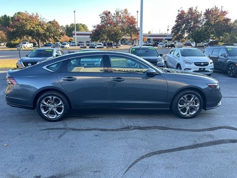 Used 2024 Honda Accord EX image 8
