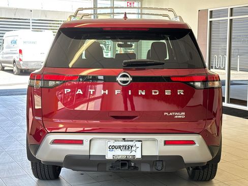 Used 2025 Nissan Pathfinder Platinum w/ Cargo Package AWD/4WD image 5