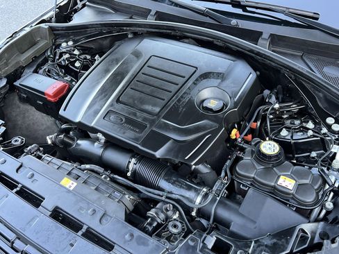 Used 2025 Land Rover Range Rover Velar Dynamic SE image 27