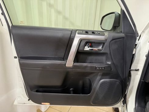 Used 2020 Toyota 4Runner Limited AWD/4WD image 15