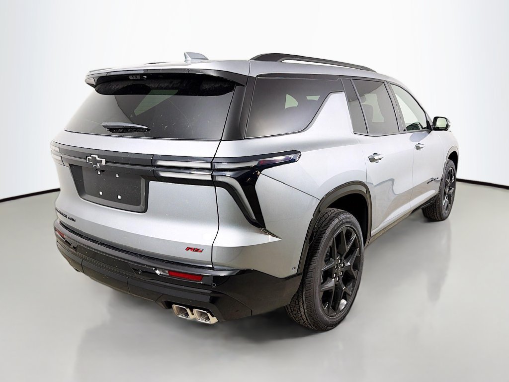 New 2026 Chevrolet Traverse RS w/ LPO, Floor Liner Package AWD/4WD image 6