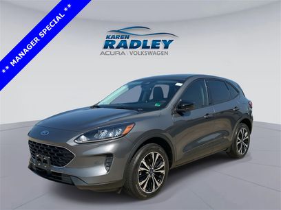 Used 2022 Ford Escape SE w/ SE Sport Appearance Package