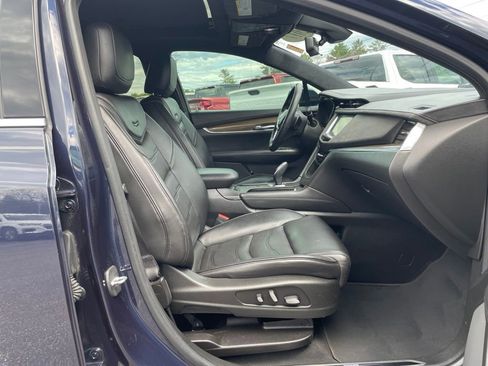 Used 2017 Cadillac XT5 Platinum AWD/4WD image 33