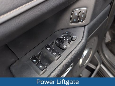 Used 2023 Ford Expedition Max XLT image 42