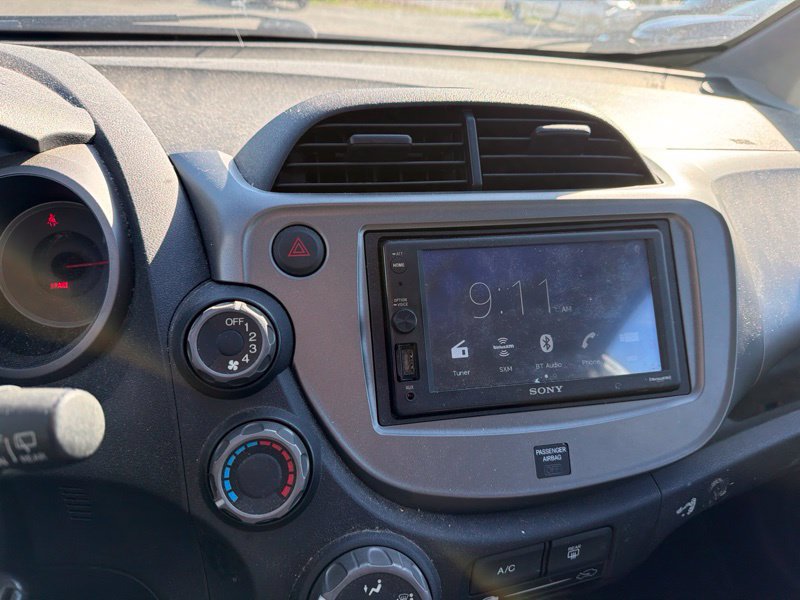 Used 2011 Honda Fit image 12
