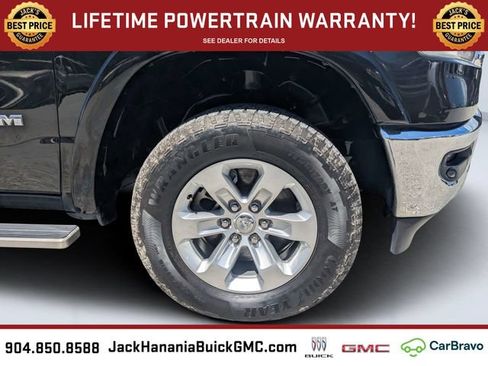 Used 2019 RAM 1500 Laramie AWD/4WD image 10