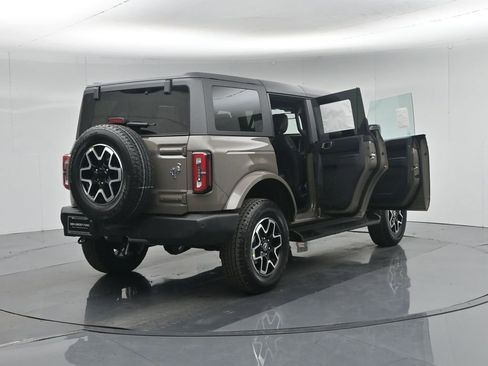 Certified 2026 Ford Bronco Outer Banks AWD/4WD image 36