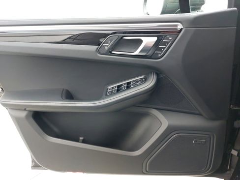 Used 2024 Porsche Macan Turbo w/ Premium Plus Package image 29