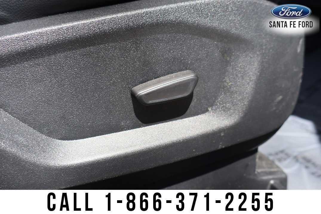 Used 2024 Ford Edge SEL AWD/4WD image 29