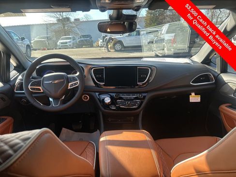 New 2026 Chrysler Pacifica Pinnacle w/ Trailer Tow Group image 28