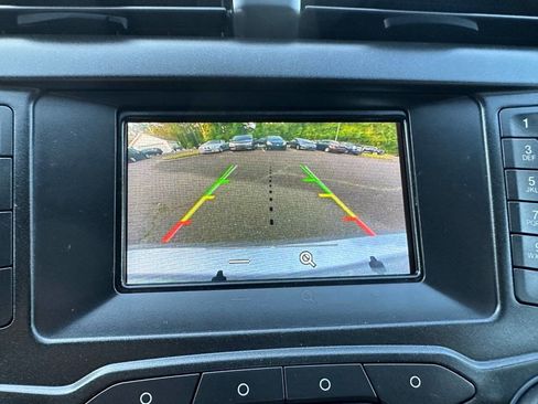 Used 2017 Ford Fusion SE image 25