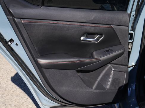 Used 2024 Nissan Sentra SR image 29