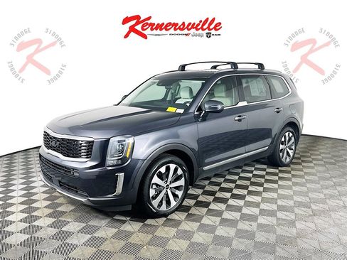 Used 2022 Kia Telluride S image 3