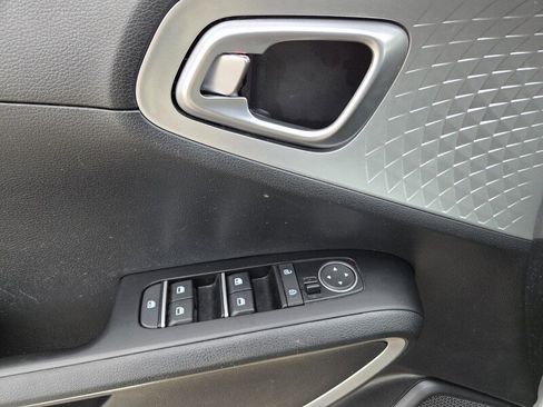 Certified 2024 Kia Soul LX w/ Option Group 015 FWD image 17