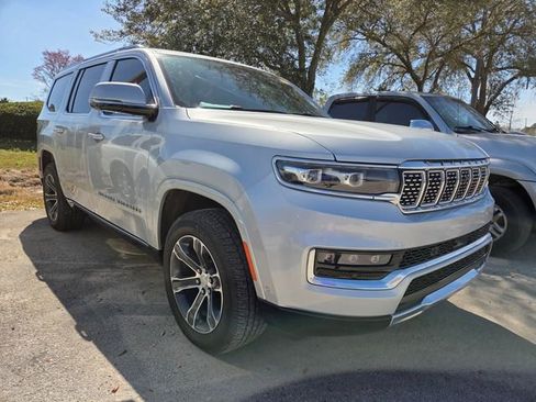 Used 2022 Jeep Grand Wagoneer Series I image 3