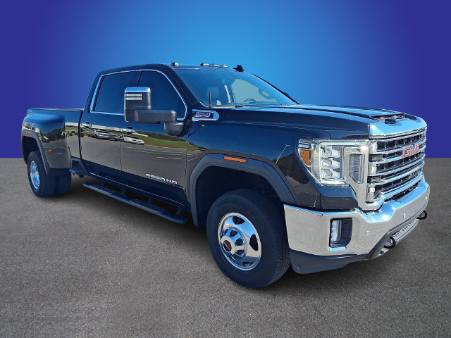 Used 2023 GMC Sierra 3500 SLT w/ SLT Preferred Package AWD/4WD image 3