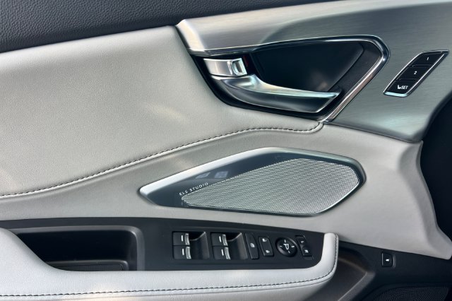 Certified 2023 Acura RDX w/ Technology Package FWD image 11