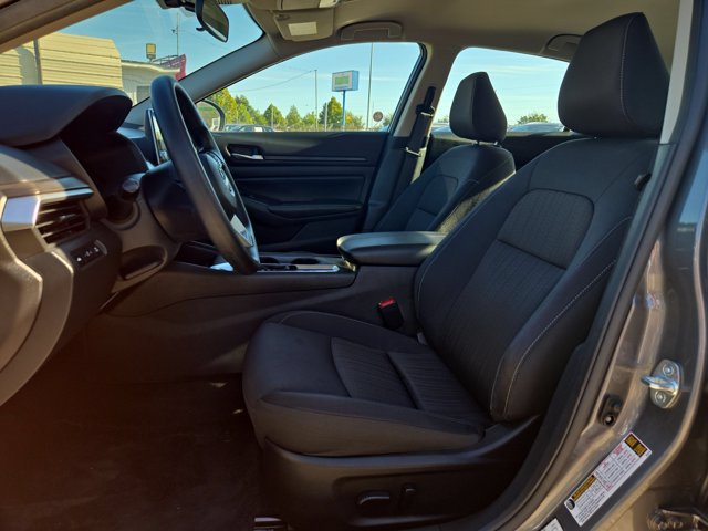 Used 2025 Nissan Altima 2.5 SV AWD/4WD image 20