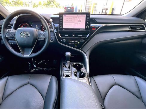 Used 2024 Toyota Camry XSE FWD image 14