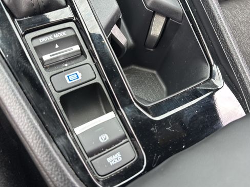 Certified 2025 Honda Accord Sport image 17