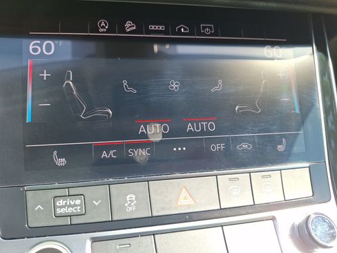 Used 2021 Audi Q7 2.0T Premium Plus w/ Premium Plus Package AWD/4WD image 26