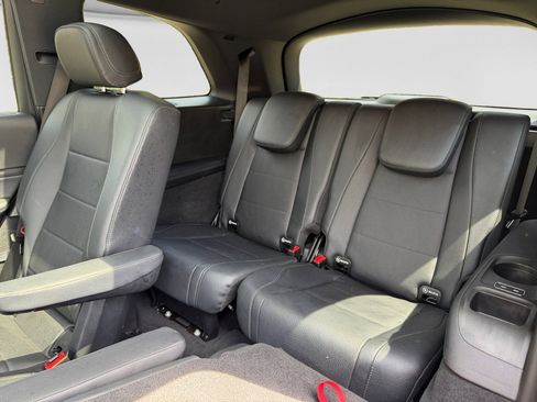 Used 2022 Mercedes-Benz GLS 450 4MATIC image 26