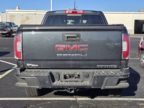 Used 2021 GMC Canyon Denali image 6
