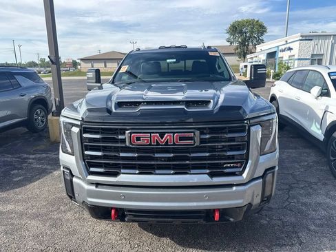 Used 2024 GMC Sierra 2500 AT4 w/ AT4 Premium Plus Package AWD/4WD image 8
