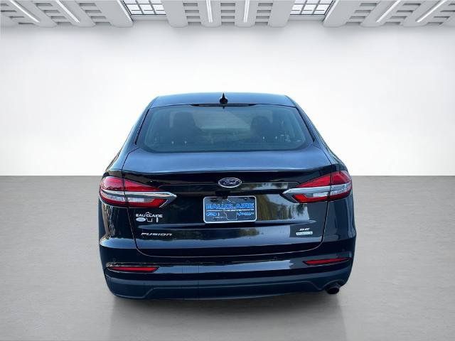 Certified 2020 Ford Fusion SE FWD image 4