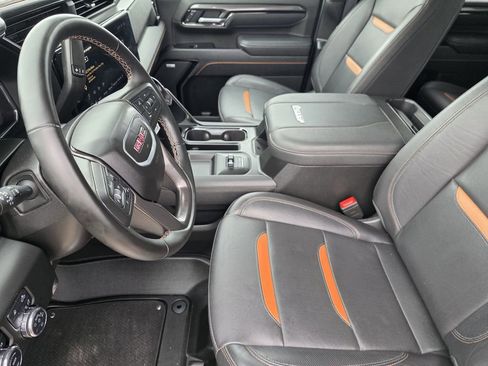 Used 2025 GMC Sierra 2500 AT4 AWD/4WD image 11