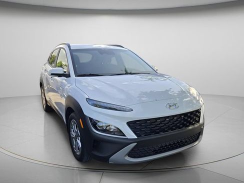 Used 2023 Hyundai Kona SEL AWD/4WD image 4