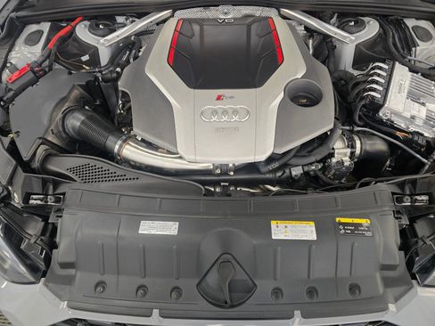 Used 2023 Audi RS 5 Sportback w/ Black Optic Carbon Package image 10