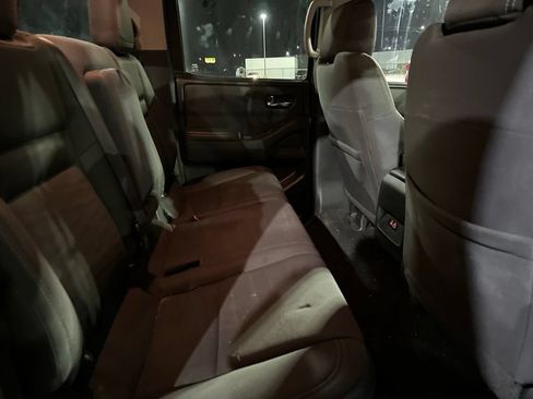Used 2022 Nissan Frontier SV RWD image 13