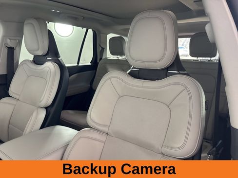 Used 2025 Lincoln Aviator Reserve w/ Equipment Group 201A AWD/4WD image 13