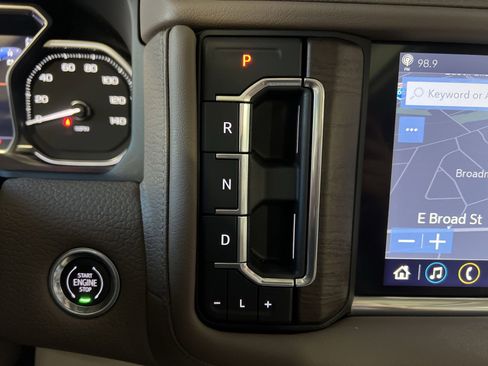 Used 2021 GMC Yukon XL Denali image 22