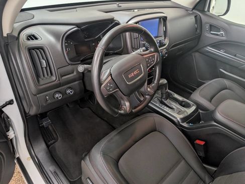 Used 2017 GMC Canyon SLE w/ All Terrain Package AWD/4WD image 8
