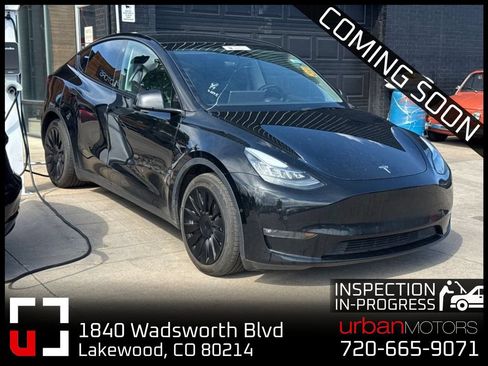 Used 2021 Tesla Model Y Long Range AWD/4WD image 1