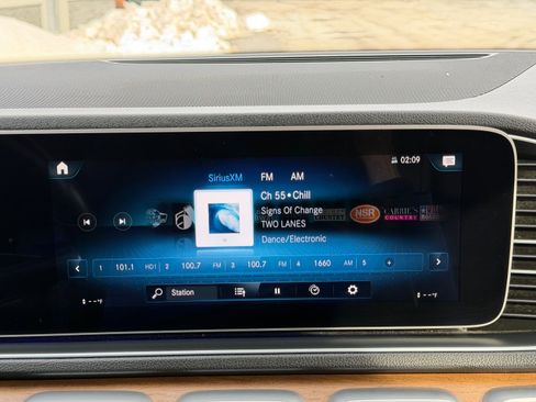 Used 2022 Mercedes-Benz GLE 350 4MATIC image 37